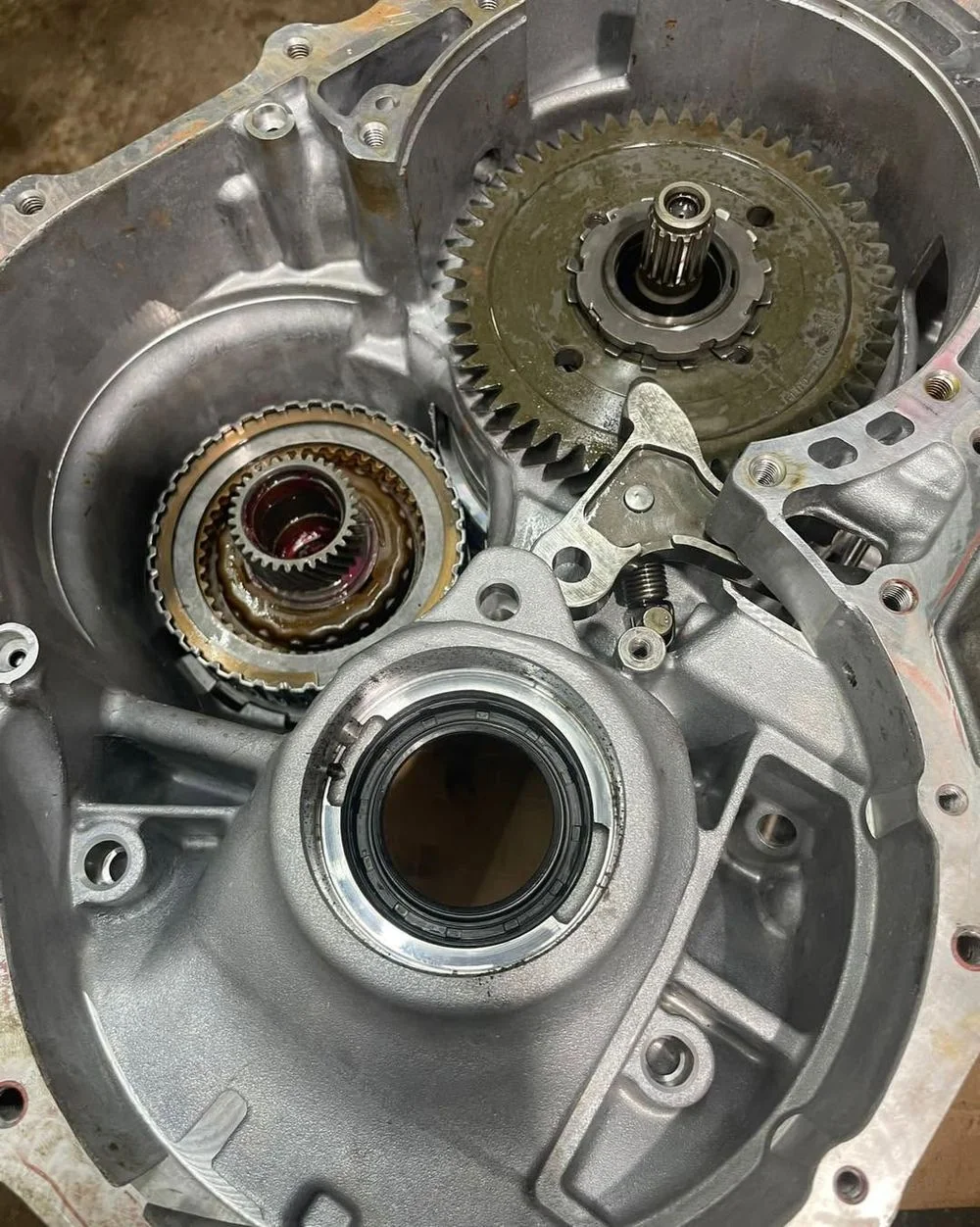 Proyecto de transmisión - Medina's Transmission & Repair Inc.