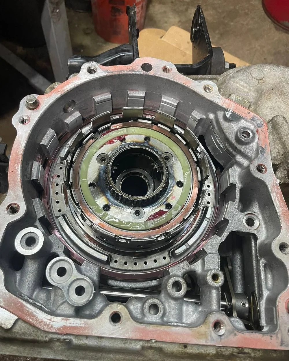 Proyecto de transmisión - Medina's Transmission & Repair Inc.
