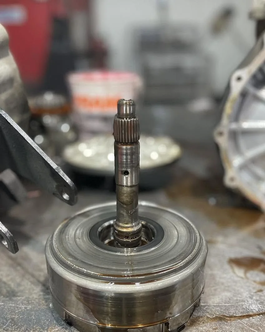 Proyecto de transmisión - Medina's Transmission & Repair Inc.